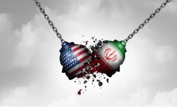 إيران تتمسك بشروطها لفتح مضيق هرمز وتنتظر الرد الأميركي النهائي إيران تتمسك بشروطها لفتح مضيق هرمز وتنتظر الرد الأميركي النهائي