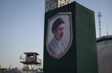 رسالة من خامنئي: بحر العرب سيخلو من قوات العدو قريبا رسالة من خامنئي: بحر العرب سيخلو من قوات العدو قريبا