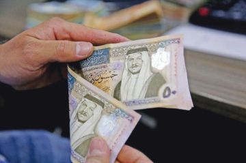 تعديل مكافآت وحوافز موظفي الحكومة .. حقيقة أم شائعة تعديل مكافآت وحوافز موظفي الحكومة .. حقيقة أم شائعة