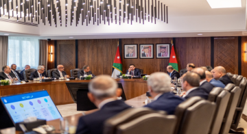 حسان يثمن متابعة ولي العهد للمشاريع والبرامج التي تنفذها الحكومة حسان يثمن متابعة ولي العهد للمشاريع والبرامج التي تنفذها الحكومة