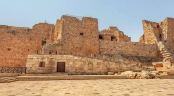 فعالية في ساحة قلعة عجلون احتفاء باليوم العالمي للسياحة فعالية في ساحة قلعة عجلون احتفاء باليوم العالمي للسياحة
