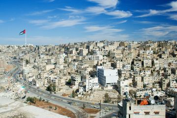 انخفاض طفيف بالحرارة الثلاثاء وارتفاع متوقع الأربعاء انخفاض طفيف بالحرارة الثلاثاء وارتفاع متوقع الأربعاء