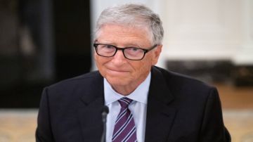بيل غيتس يطالب بفرض إجراءات حماية على الذكاء الاصطناعي بيل غيتس يطالب بفرض إجراءات حماية على الذكاء الاصطناعي