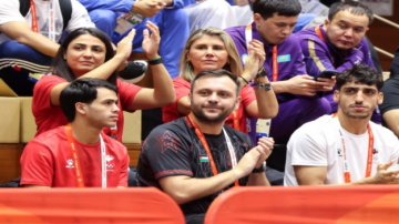 الأمير عمر بن فيصل يحضر الاجتماع الفني للرياضات الإلكترونية الأمير عمر بن فيصل يحضر الاجتماع الفني للرياضات الإلكترونية