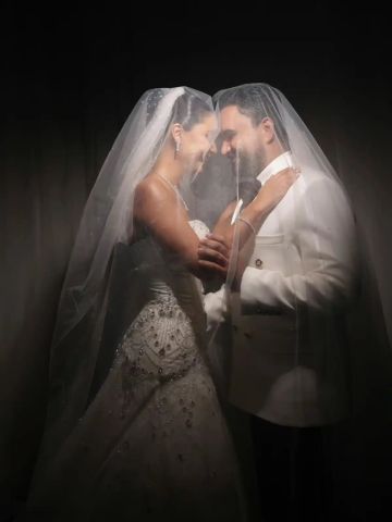 نادر الأتات وجنى إسماعيل يحتفلان بزفاف استثنائي .. صور نادر الأتات وجنى إسماعيل يحتفلان بزفاف استثنائي .. صور