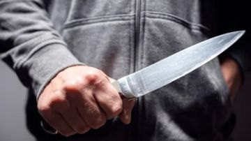 توقيف أب بعد طعن ابنه الحدث في جرش توقيف أب بعد طعن ابنه الحدث في جرش