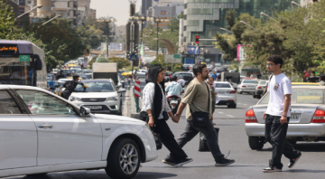 اقتصاد إيران تحت ضغط الحرب والعقوبات.. لماذا لم يصل إلى الانهيار؟ اقتصاد إيران تحت ضغط الحرب والعقوبات.. لماذا لم يصل إلى الانهيار؟