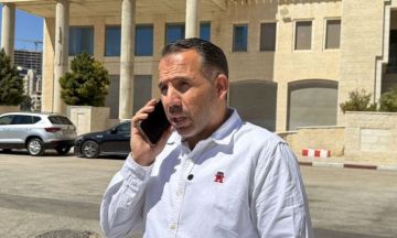 الجيش الإسرائيلي يعتقل الصحافي الفلسطيني علاء الريماوي الجيش الإسرائيلي يعتقل الصحافي الفلسطيني علاء الريماوي