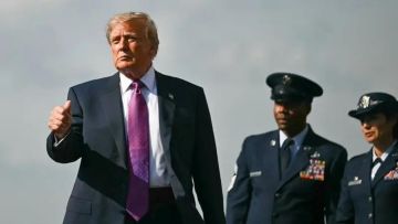 ترامب يدعو لمحاكمة المسؤولين عن مقتل محتجين في إيران ترامب يدعو لمحاكمة المسؤولين عن مقتل محتجين في إيران