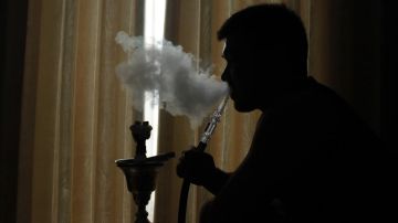 توجيهات حاسمة لمنع تقديم الأرجيلة والتبغ لصغار السن توجيهات حاسمة لمنع تقديم الأرجيلة والتبغ لصغار السن