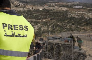 نادي الأسير: 39 صحافيا فلسطينيا رهن الاعتقال .. تصعيد إسرائيلي يستهدف الحقيقة في الضفة نادي الأسير: 39 صحافيا فلسطينيا رهن الاعتقال .. تصعيد إسرائيلي يستهدف الحقيقة في الضفة