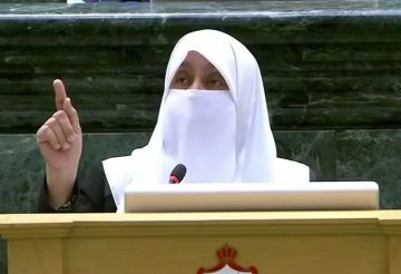العتوم تضع أرقام بيزا على الطاولة: قراءة طلبة الأردن الأدنى في 20 عاما العتوم تضع أرقام بيزا على الطاولة: قراءة طلبة الأردن الأدنى في 20 عاما