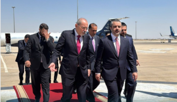 الصفدي يلتقي الشرع ويجري مباحثات مع الشيباني الصفدي يلتقي الشرع ويجري مباحثات مع الشيباني