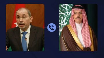 الصفدي ونظيره السعودي يبحثان التطورات الإقليمية بالمنطقة الصفدي ونظيره السعودي يبحثان التطورات الإقليمية بالمنطقة