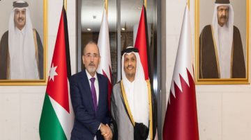 الصفدي ونظيره القطري يبحثان جهود خفض التصعيد بالمنطقة الصفدي ونظيره القطري يبحثان جهود خفض التصعيد بالمنطقة