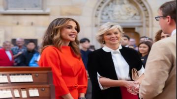 الملكة رانيا تلتقي السيدة الأولى للتشيك إيفا بافلوفا في براغ الملكة رانيا تلتقي السيدة الأولى للتشيك إيفا بافلوفا في براغ