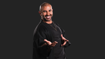 كيف مازح أحمد سعد سانت ليفانت ووالده؟ صور كيف مازح أحمد سعد سانت ليفانت ووالده؟ صور