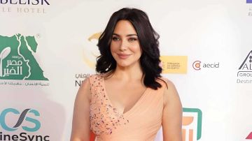 سلاف فواخرجي تكشف موقفها من العودة إلى سوريا سلاف فواخرجي تكشف موقفها من العودة إلى سوريا