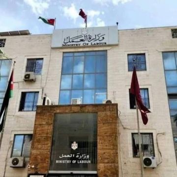 العمل توجه رسالة للعمالة الوافدة المخالفة العمل توجه رسالة للعمالة الوافدة المخالفة