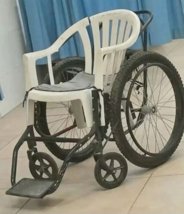 توضيح حول صورة الكرسي الصادم في مستشفى الرمثا الحكومي توضيح حول صورة الكرسي الصادم في مستشفى الرمثا الحكومي