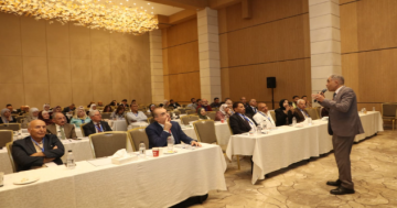 عاجل أطباء يحذرون من إيقاف الأدوية واستبدالها بحميات غذائية دون إشراف طبي عاجل أطباء يحذرون من إيقاف الأدوية واستبدالها بحميات غذائية دون إشراف طبي