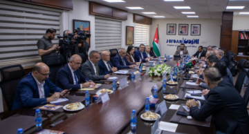 وزير السياحة يبحث ونظيره الفلسطيني تعزيز التعاون بين البلدين وزير السياحة يبحث ونظيره الفلسطيني تعزيز التعاون بين البلدين