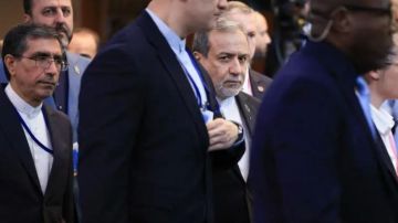 عراقجي: نتوقع ردا أميركيا اليوم على مقترح إعادة فتح هرمز عراقجي: نتوقع ردا أميركيا اليوم على مقترح إعادة فتح هرمز