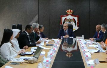 وزير الأشغال يبحث مع وفد الصندوق الكويتي التحضيرات للمرحلة الرابعة من تمويل مشاريع البنية التحتية وزير الأشغال يبحث مع وفد الصندوق الكويتي التحضيرات للمرحلة الرابعة من تمويل مشاريع البنية التحتية