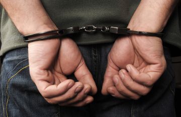 مصر.. ضبط متهم بسرقة نصف مليون جنيه من سيارة مذيع رياضي مصر.. ضبط متهم بسرقة نصف مليون جنيه من سيارة مذيع رياضي