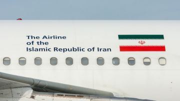 الإمارات تعلق رحلات شركات الطيران الإيرانية حتى إشعار آخر الإمارات تعلق رحلات شركات الطيران الإيرانية حتى إشعار آخر