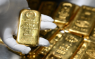الذهب يتراجع وسط مخاوف التضخم وتوقعات رفع أسعار الفائدة