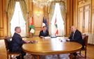 قمة ثلاثية في باريس.. عون والملك عبدالله الثاني وماكرون يبحثون دعم الجيش اللبناني وتهدئة المنطقة