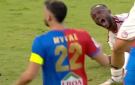 إصابة مروعة لأيوب الكعبي في الدوري اليوناني - فيديو