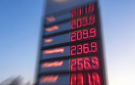 تحذيرات أوروبية من أقسى شتاء منذ 2022 بسبب ارتفاع أسعار الديزل