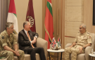 رئيس هيئة الأركان يستقبل السفير البريطاني - jo