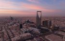 السعودية تحول الدراسة في مدارس الرياض إلى التعليم عن بعد