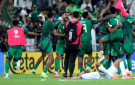 كأس الخليج .. السعودية تهزم العراق وتتربع على صدارة المجموعة