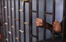 توقيف المتهم بالسطو على محمص الوحدات 15 يوما واسناد تهمة السرقه الموصوفه له