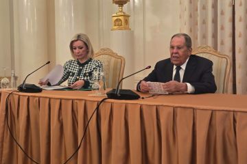 لافروف: أنقذنا الأسد لاعتبارات إنسانية.. ولم يتعرض لمحاولة اغتيال