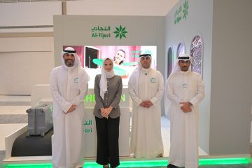 إقبال على جناح التجاري في العاصمة مول 