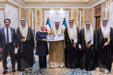 سمو الأمير يشيد بجهود مجلس الإدارة التأسيسي لجامعة عبدالله السالم