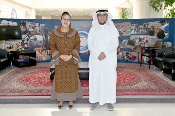 سفيرة ليسوتو: الكويت نموذج يحتذى في العمل الإنساني يعكس وجهها الحضاري المشرق سفيرة ليسوتو: الكويت نموذج يحتذى في العمل الإنساني يعكس وجهها الحضاري المشرق