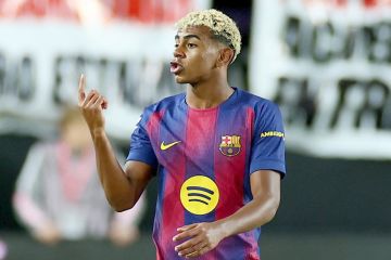 يامال ولوبيز يعودان للتدريبات
