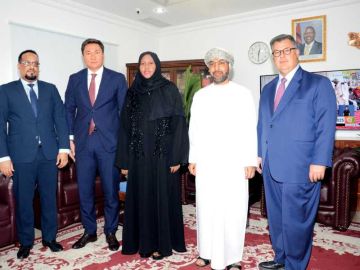 سفارة كينيا استقبلت المعزين بوفاة رئيس الوزراء الأسبق سفارة كينيا استقبلت المعزين بوفاة رئيس الوزراء الأسبق