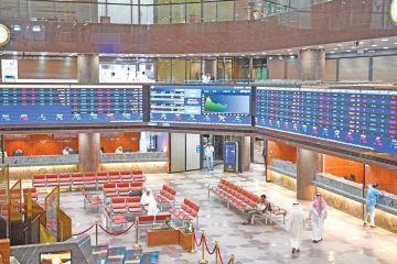 تراجع طفيف لمؤشرات البورصة بسيولة 124 مليون دينار