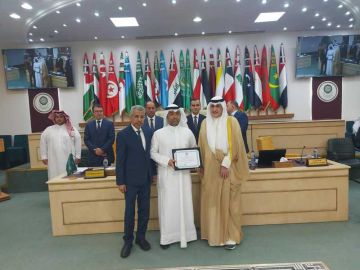 جائزتان عربيتان لـ الداخلية لجهودها في مكافحة المخدرات جائزتان عربيتان لـ الداخلية لجهودها في مكافحة المخدرات