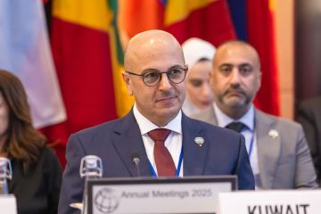 وزير المالية والاستثمار يشارك في اجتماع رئيس البنك الدولي ومحافظي الدول العربية