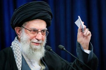 خامنئي يكتب وصيته تحسبا لاغتياله