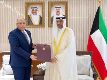 سمو الأمير يتلقى دعوة من الرئيس المصري لحضور قمة شرم الشيخ غدا