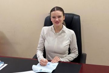 البلغارية لورا ترايتس تقود منتخب الكويت للجمباز الإيقاعي